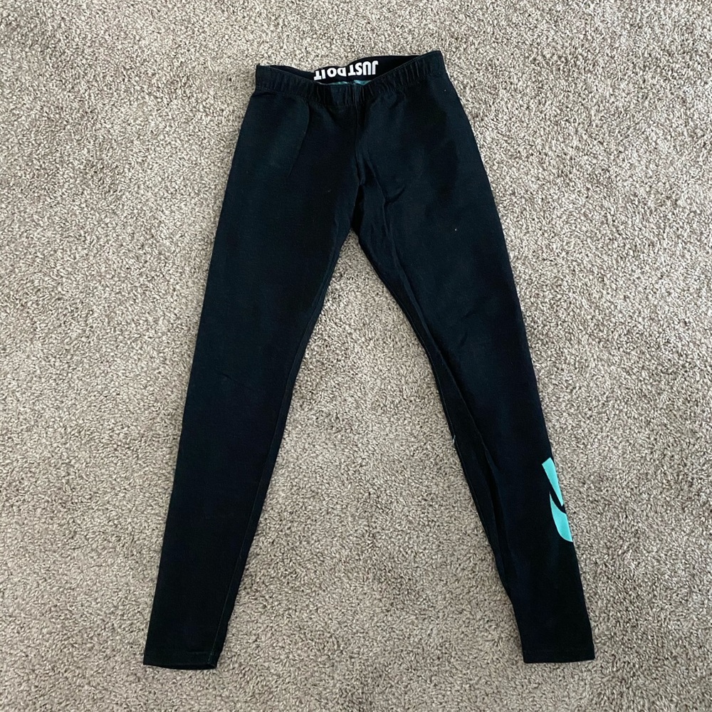 Nike peek a boo leggings size small